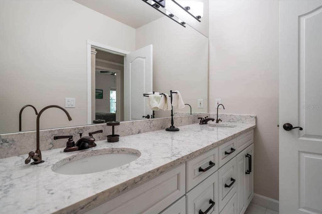 Tampa, Florida, 33629, United States, 3 Bedrooms Bedrooms, ,3 BathroomsBathrooms,Residential,For Sale,1850386