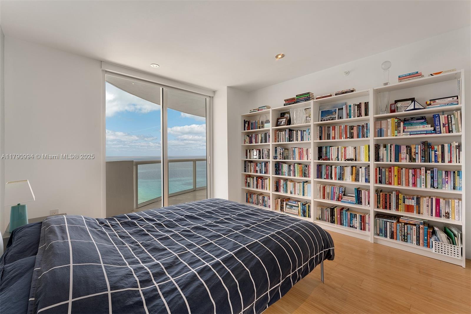 Miami Beach, Florida, 33141, United States, 2 Bedrooms Bedrooms, ,3 BathroomsBathrooms,Residential,For Sale,1794366
