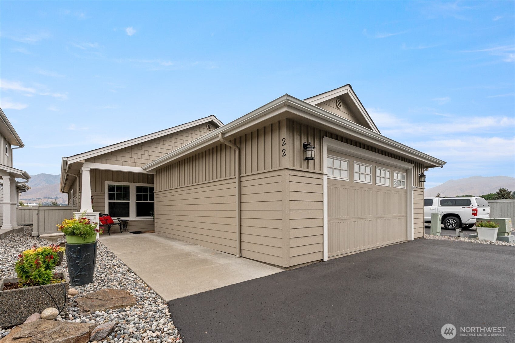 East Wenatchee, Washington, 98802, United States, 3 Bedrooms Bedrooms, ,1 BathroomBathrooms,Residential,For Sale,1934190