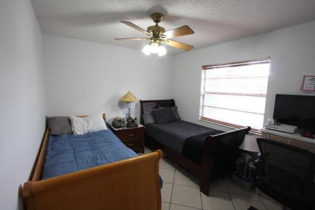 Lake Worth, Florida, 33463, United States, 4 Bedrooms Bedrooms, ,2 BathroomsBathrooms,Residential,For Sale,1928734