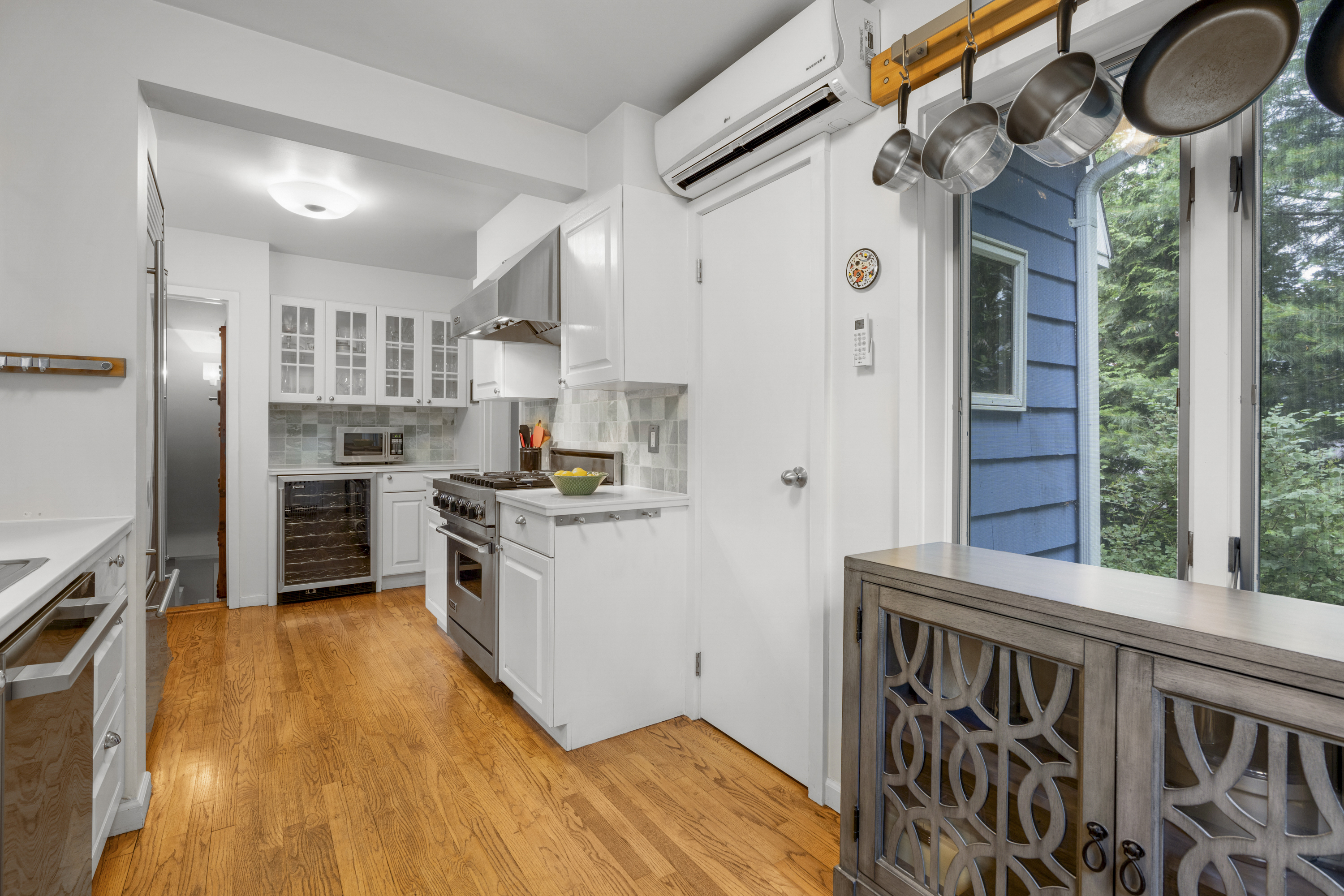  Charming Larchmont Colonial - 物件實景