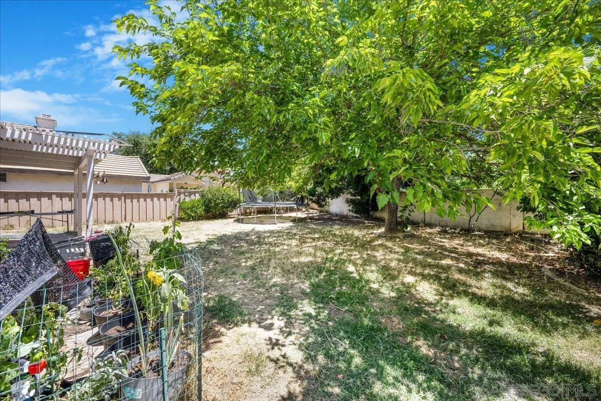 Temecula, California, 92591, United States, 4 Bedrooms Bedrooms, ,3 BathroomsBathrooms,Residential,For Sale,1877414