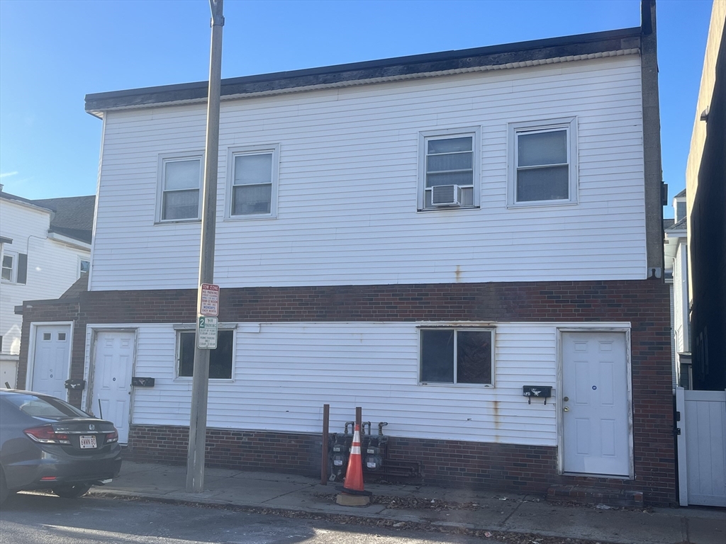 Somerville, Massachusetts, 02145, United States, 5 Bedrooms Bedrooms, ,3 BathroomsBathrooms,Residential,For Sale,2005172