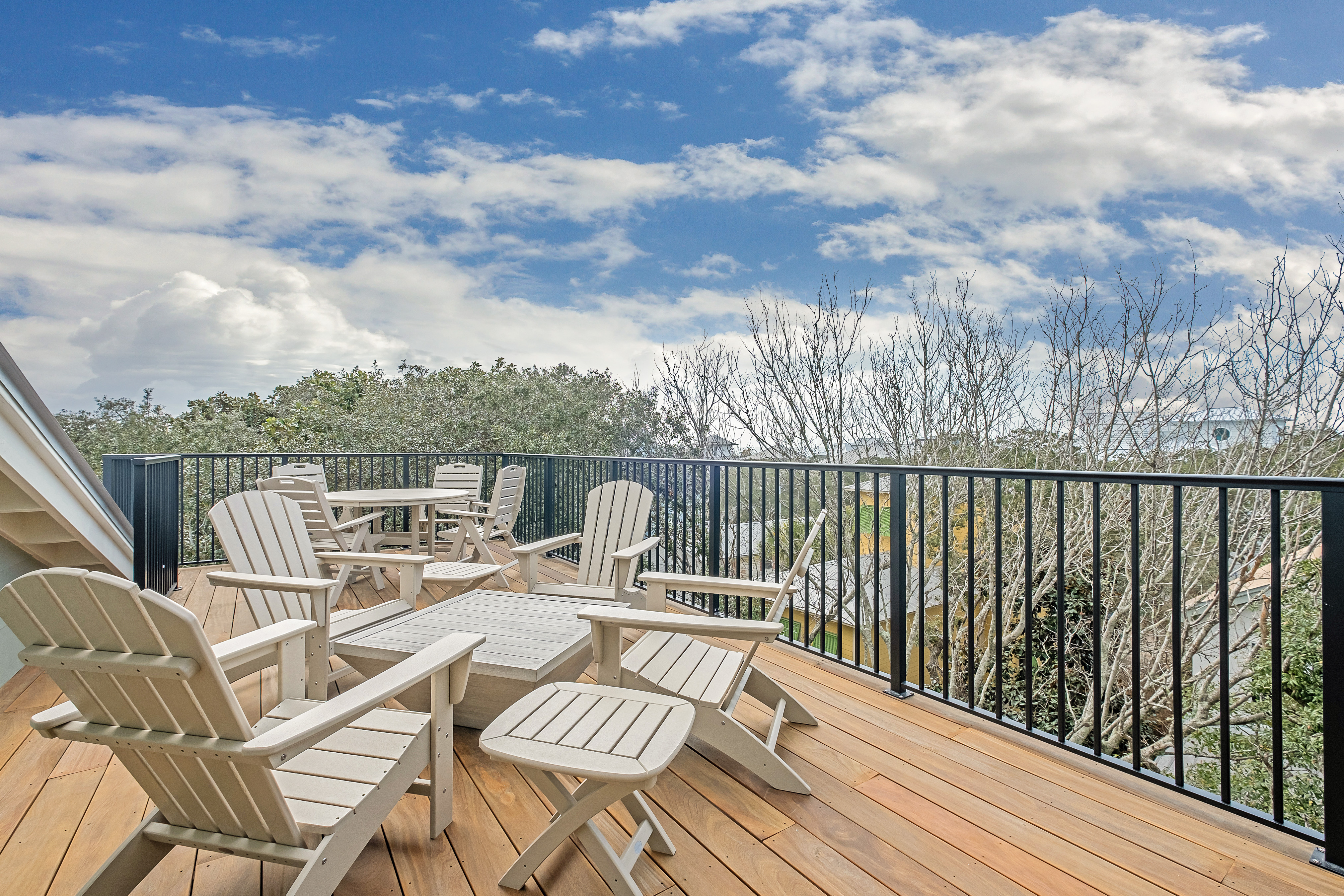  Legacy Property Steps to the Gulf with Elevator, Pool and Rooftop Entertaining - 物件實景