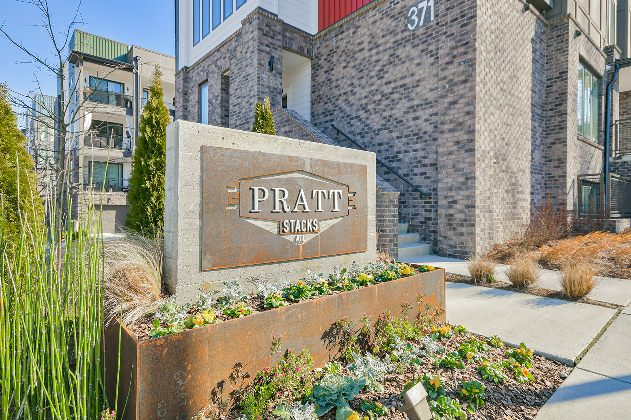  modern luxury in the heart of grant  park - 物件實景