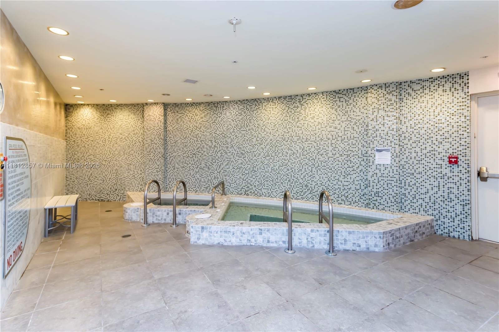 Miami, Florida, 33132, United States, 2 Bedrooms Bedrooms, ,2 BathroomsBathrooms,Residential,For Sale,1838941