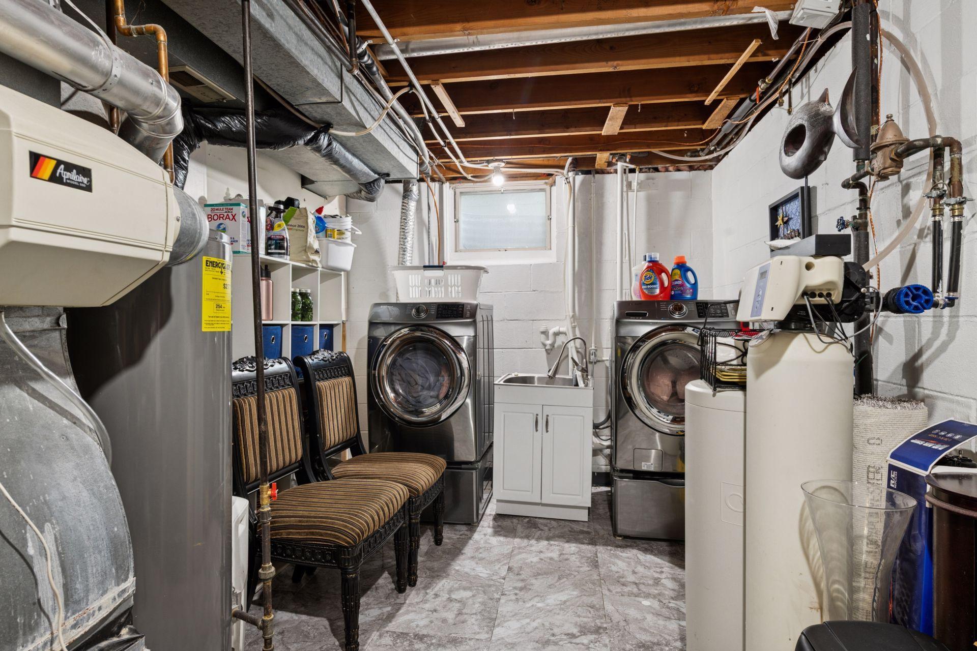 Edina, Minnesota, 55435, United States, 4 Bedrooms Bedrooms, ,3 BathroomsBathrooms,Residential,For Sale,1998475