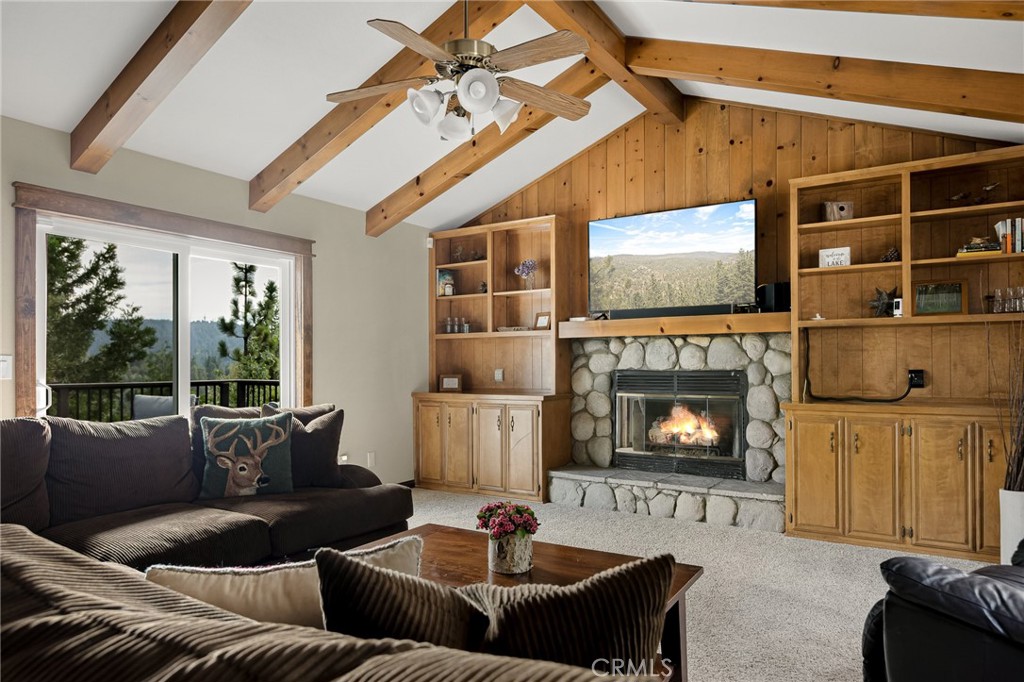Lake Arrowhead, California, 92352, United States, 4 Bedrooms Bedrooms, ,4 BathroomsBathrooms,Residential,For Sale,1939836