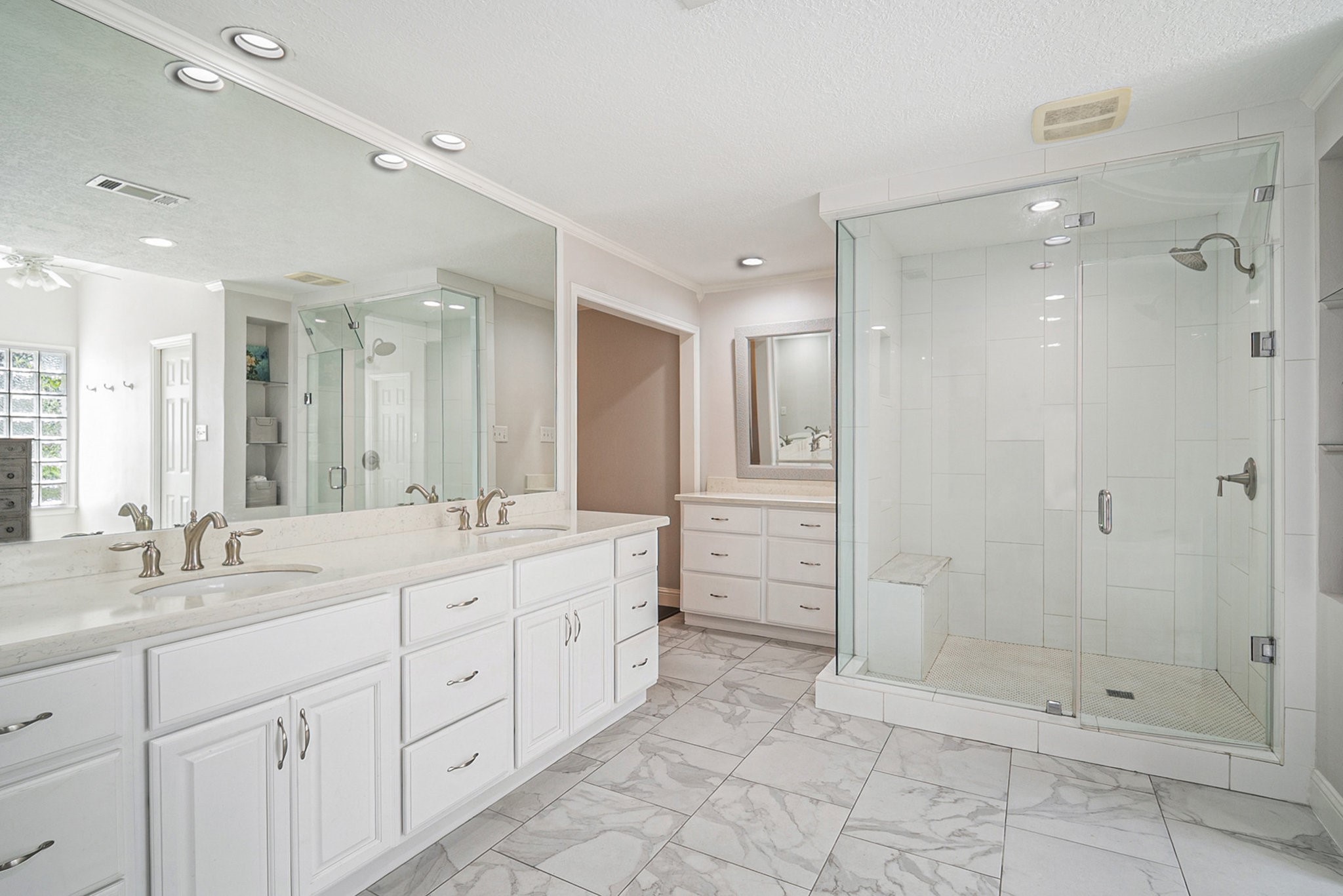 Houston, Texas, 77079, United States, 5 Bedrooms Bedrooms, ,3 BathroomsBathrooms,Residential,For Sale,1968834