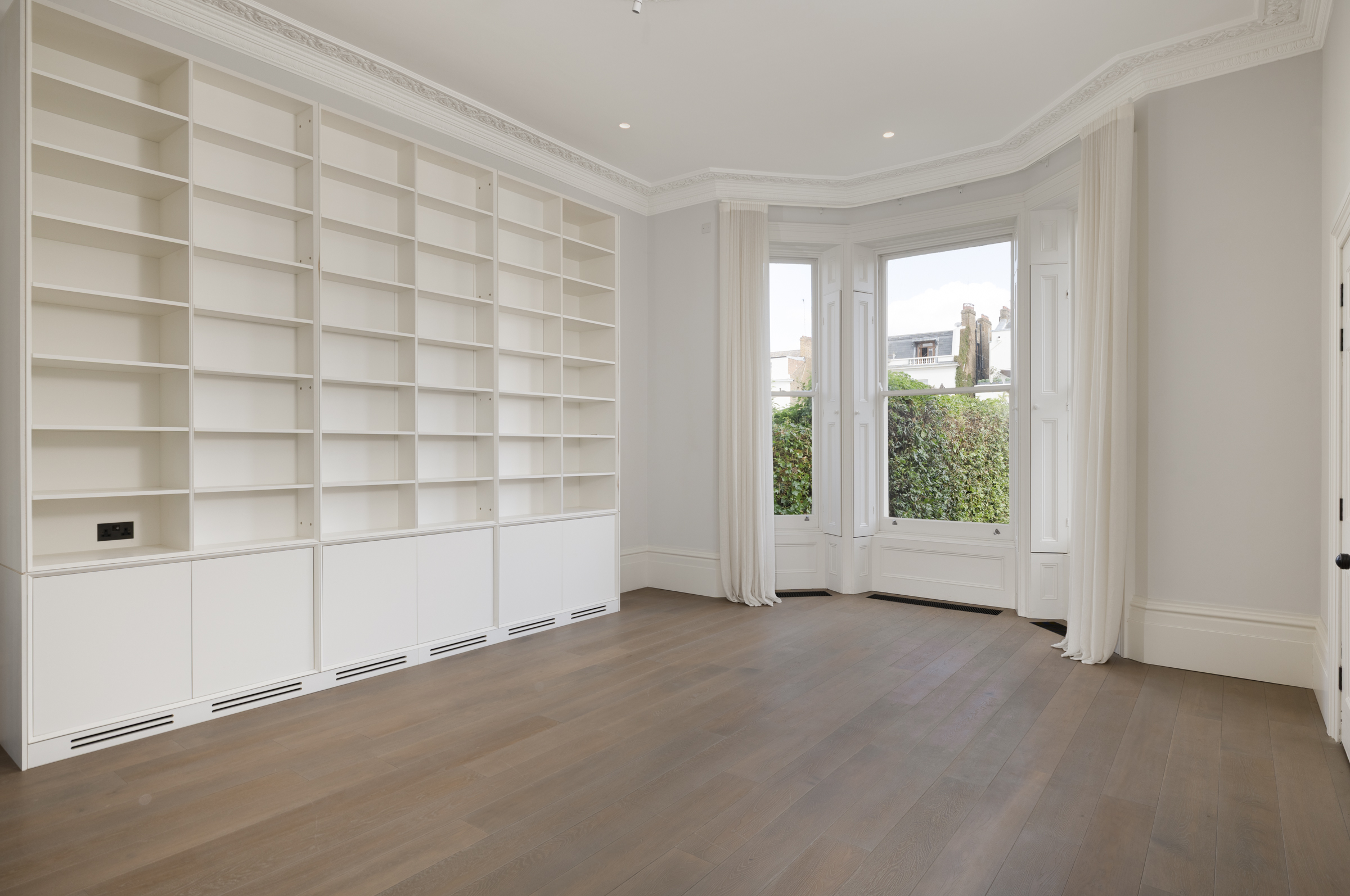  White Stucco Villa on Holland Park with Leisure Complex and Private Lift - 物件實景