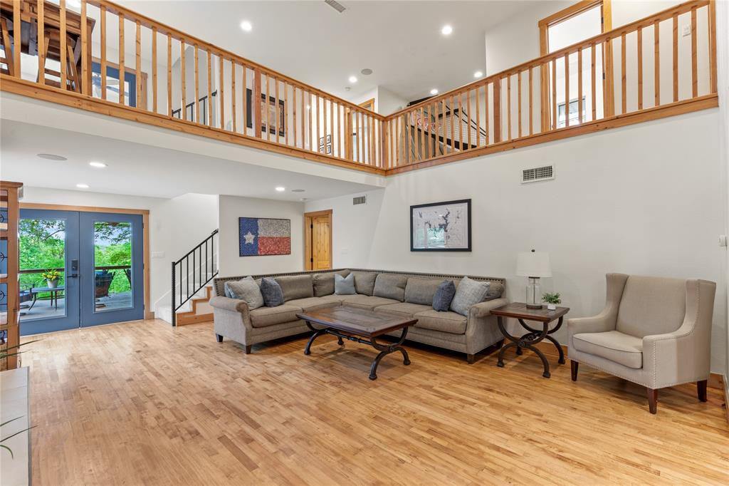 Pottsboro, Texas, 75076, United States, 5 Bedrooms Bedrooms, ,3 BathroomsBathrooms,Residential,For Sale,1794004