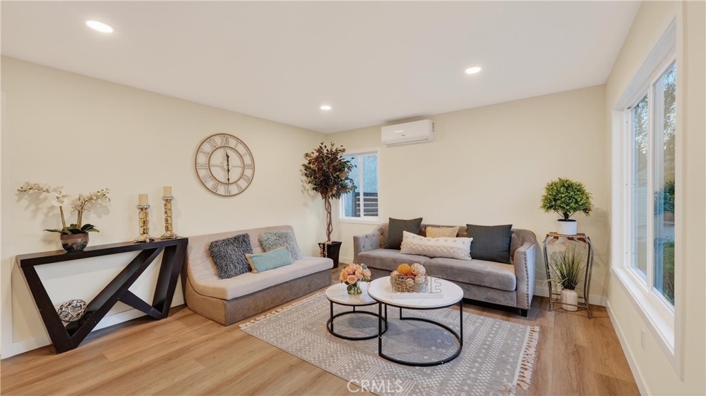 La Mirada, California, 90638, United States, 4 Bedrooms Bedrooms, ,2 BathroomsBathrooms,Residential,For Sale,2002506