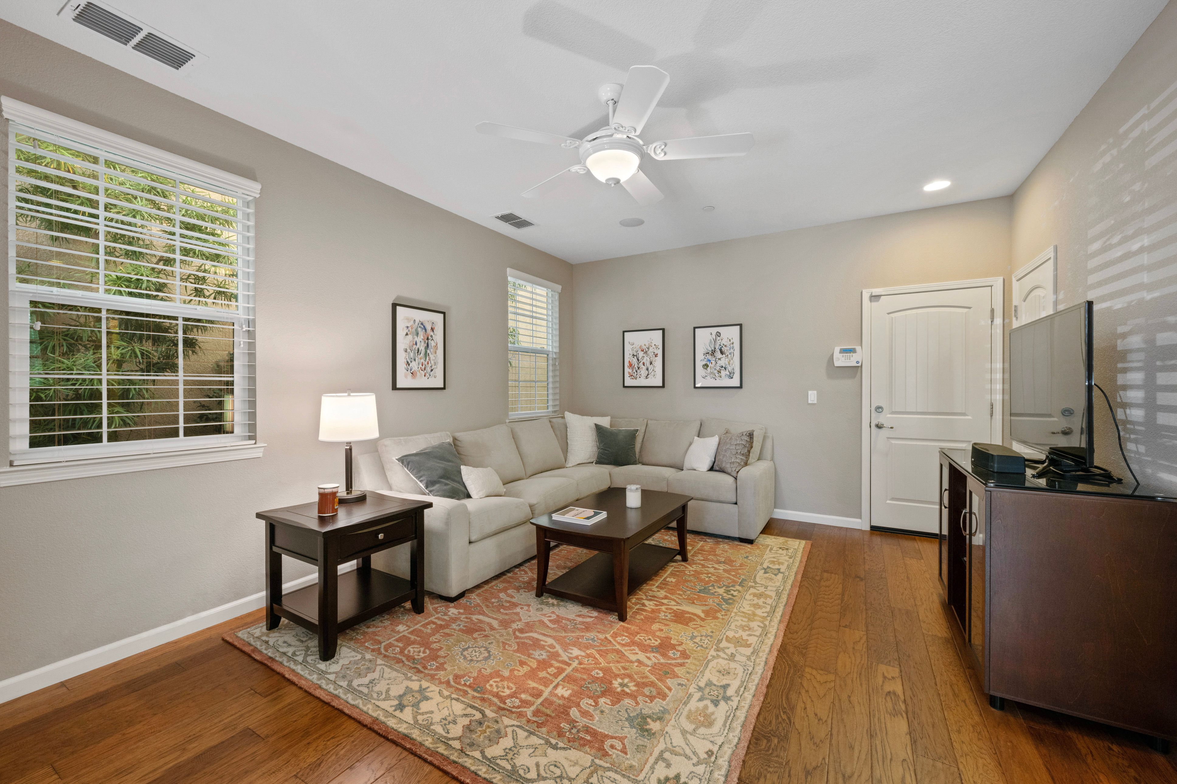  3041 Village Center Drive, Roseville, CA 95747 - 物件實景