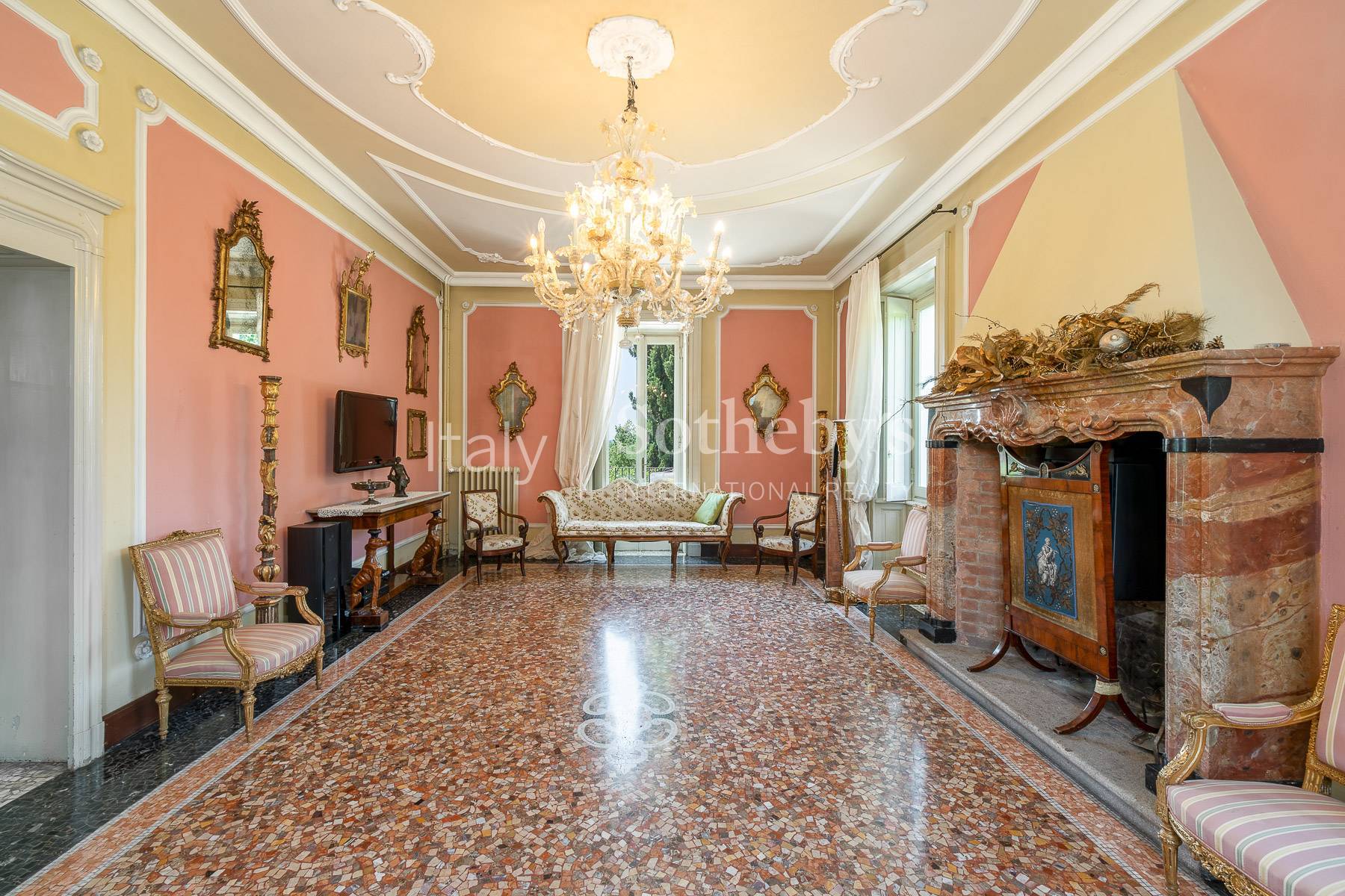  Charming mansion overlooking the Italian garden - 物件實景