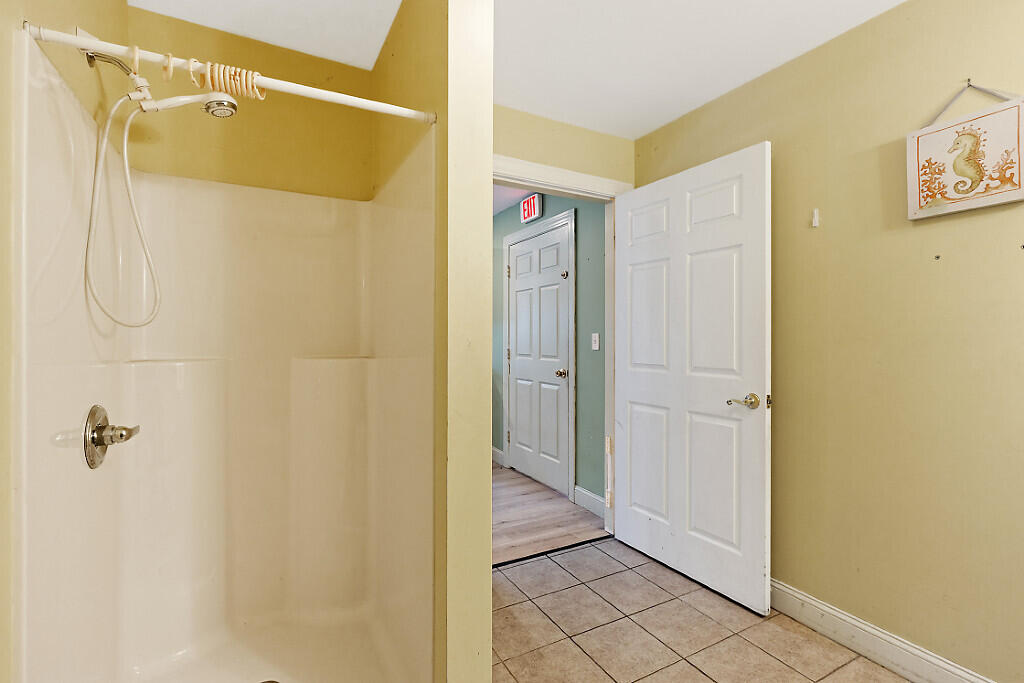 China, Maine, 04358, United States, 6 Bedrooms Bedrooms, ,3 BathroomsBathrooms,Residential,For Sale,1898689
