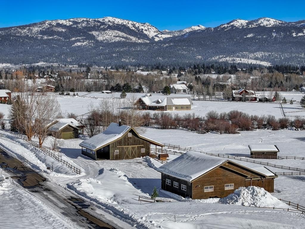 McCall, Idaho, 83638, United States, 4 Bedrooms Bedrooms, ,2 BathroomsBathrooms,Residential,For Sale,1828717