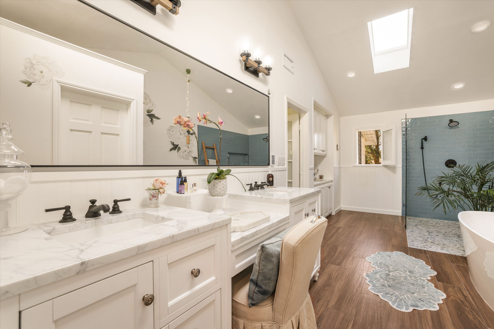  2390 Glenside Lane - 物件實景