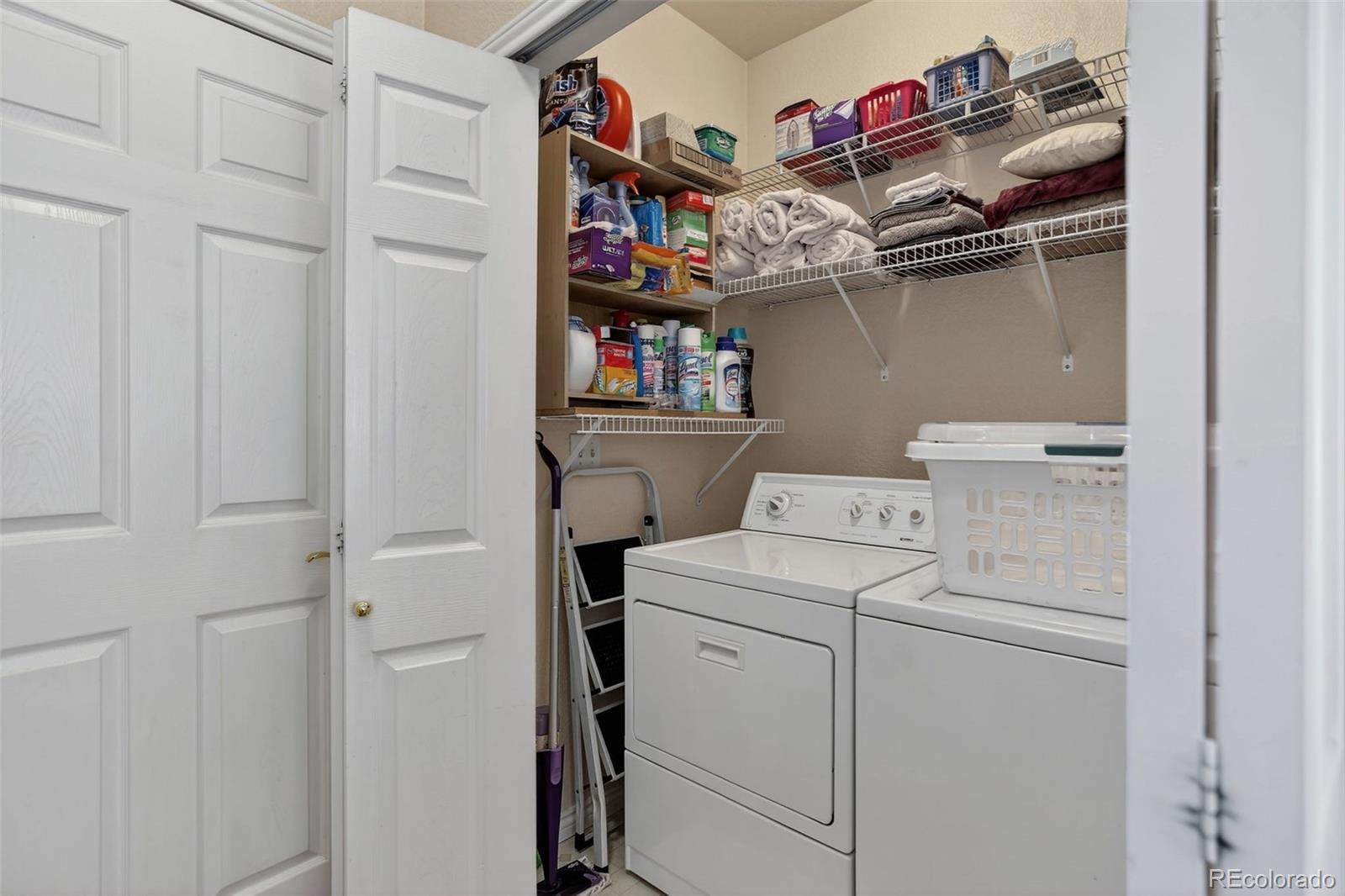 Lakewood, Colorado, 80232, United States, 3 Bedrooms Bedrooms, ,4 BathroomsBathrooms,Residential,For Sale,1941037