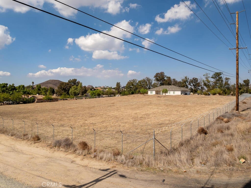 Menifee, California, 92596, United States, 4 Bedrooms Bedrooms, ,2 BathroomsBathrooms,Residential,For Sale,1989483