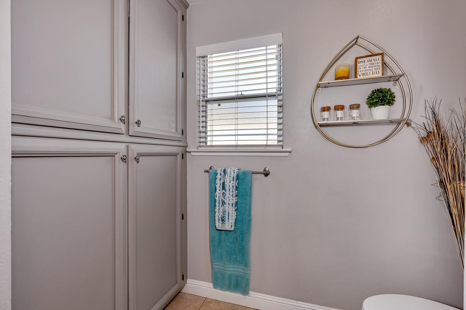 Madera, California, 93637, United States, 3 Bedrooms Bedrooms, ,3 BathroomsBathrooms,Residential,For Sale,1984601