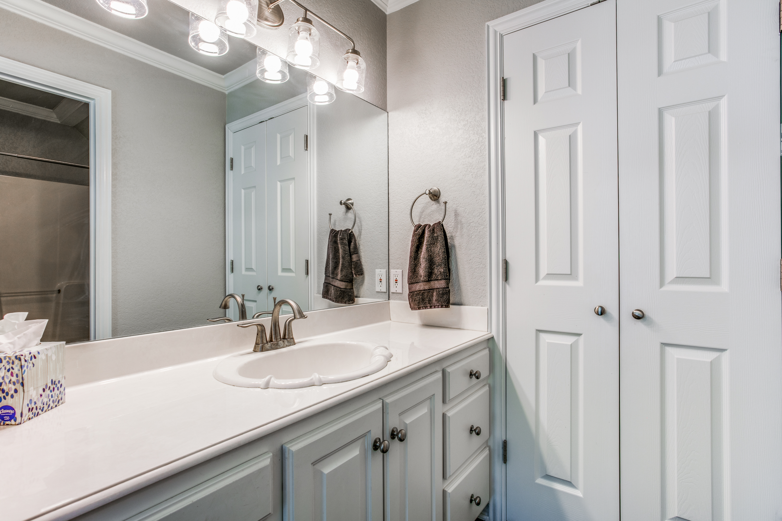 Decatur, Texas, 76234, United States, 4 Bedrooms Bedrooms, ,4 BathroomsBathrooms,Residential,For Sale,1977988