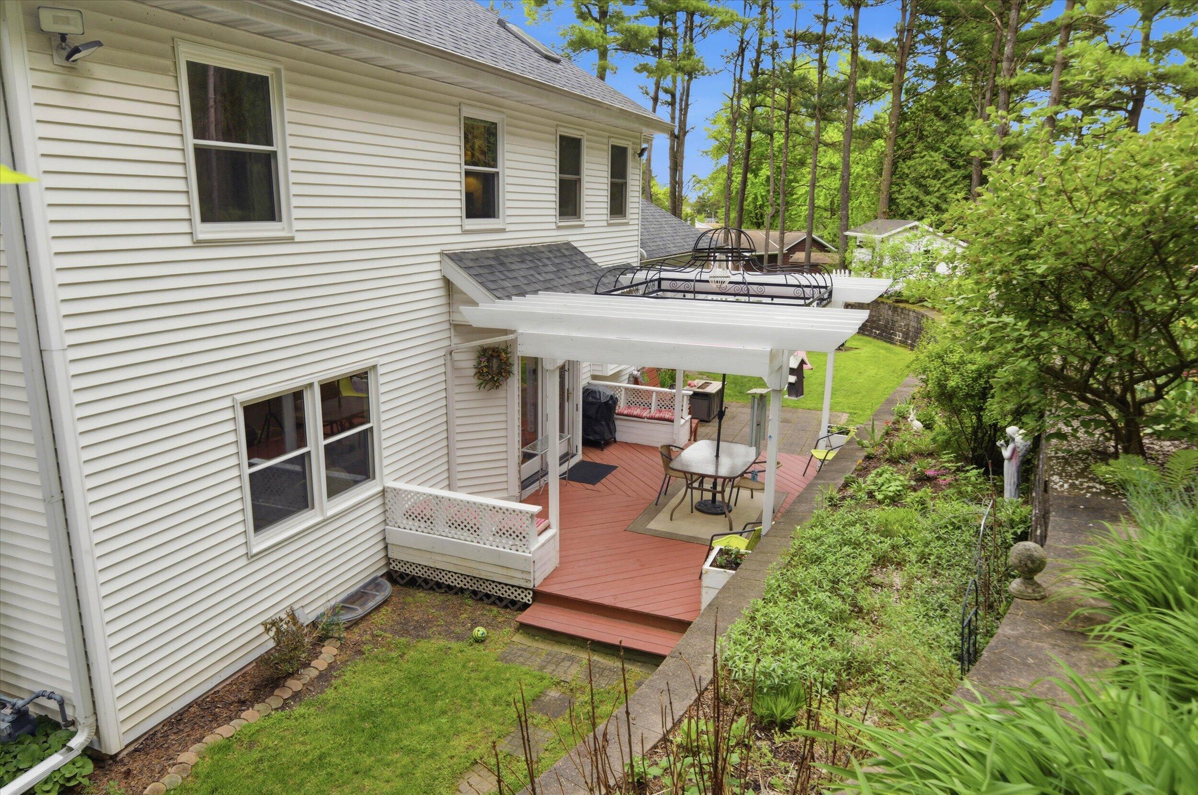 Plymouth, Wisconsin, 53073, United States, 4 Bedrooms Bedrooms, ,4 BathroomsBathrooms,Residential,For Sale,2047944
