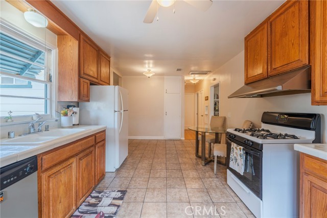 Anaheim, California, 92805, United States, 3 Bedrooms Bedrooms, ,2 BathroomsBathrooms,Residential,For Sale,1935662