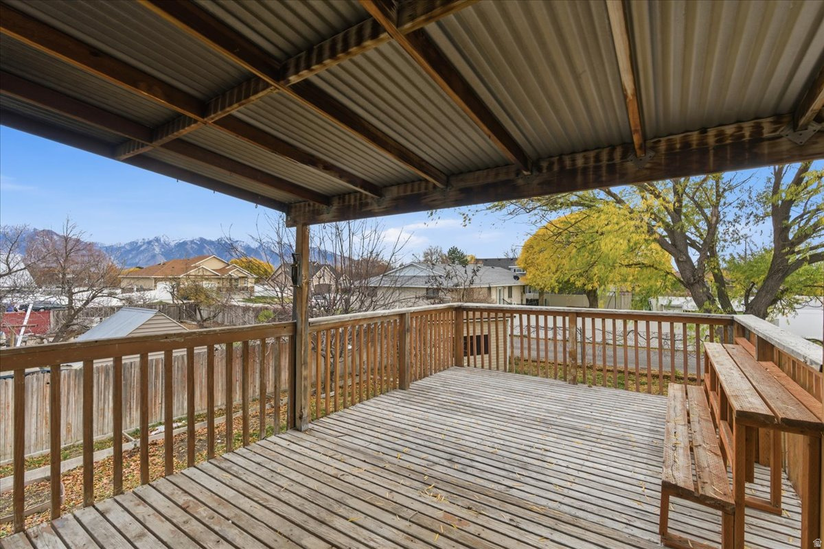 West Jordan, Utah, 84084, United States, 4 Bedrooms Bedrooms, ,2 BathroomsBathrooms,Residential,For Sale,1996138