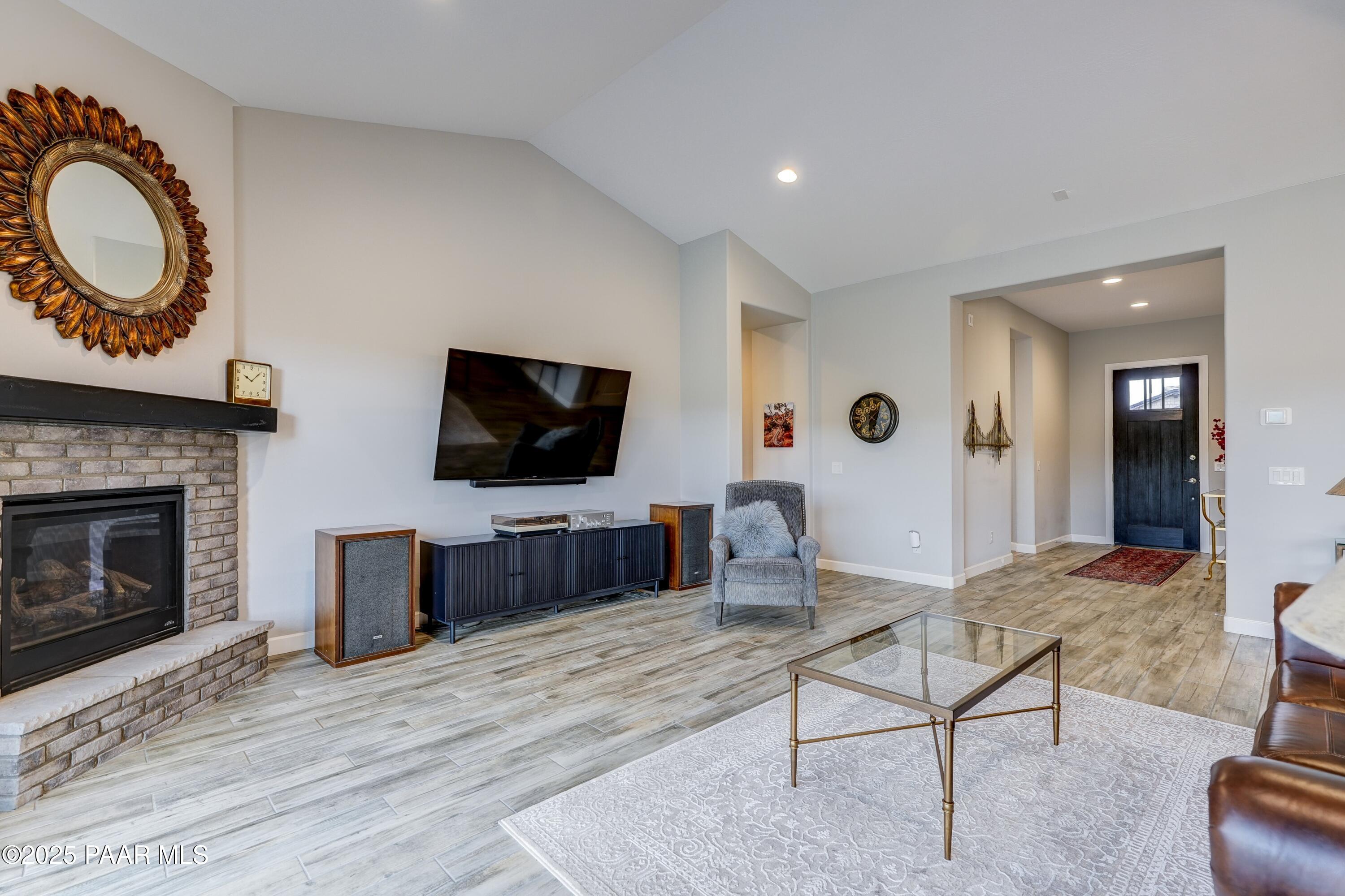 Prescott, Arizona, 86301, United States, 3 Bedrooms Bedrooms, ,3 BathroomsBathrooms,Residential,For Sale,1960524