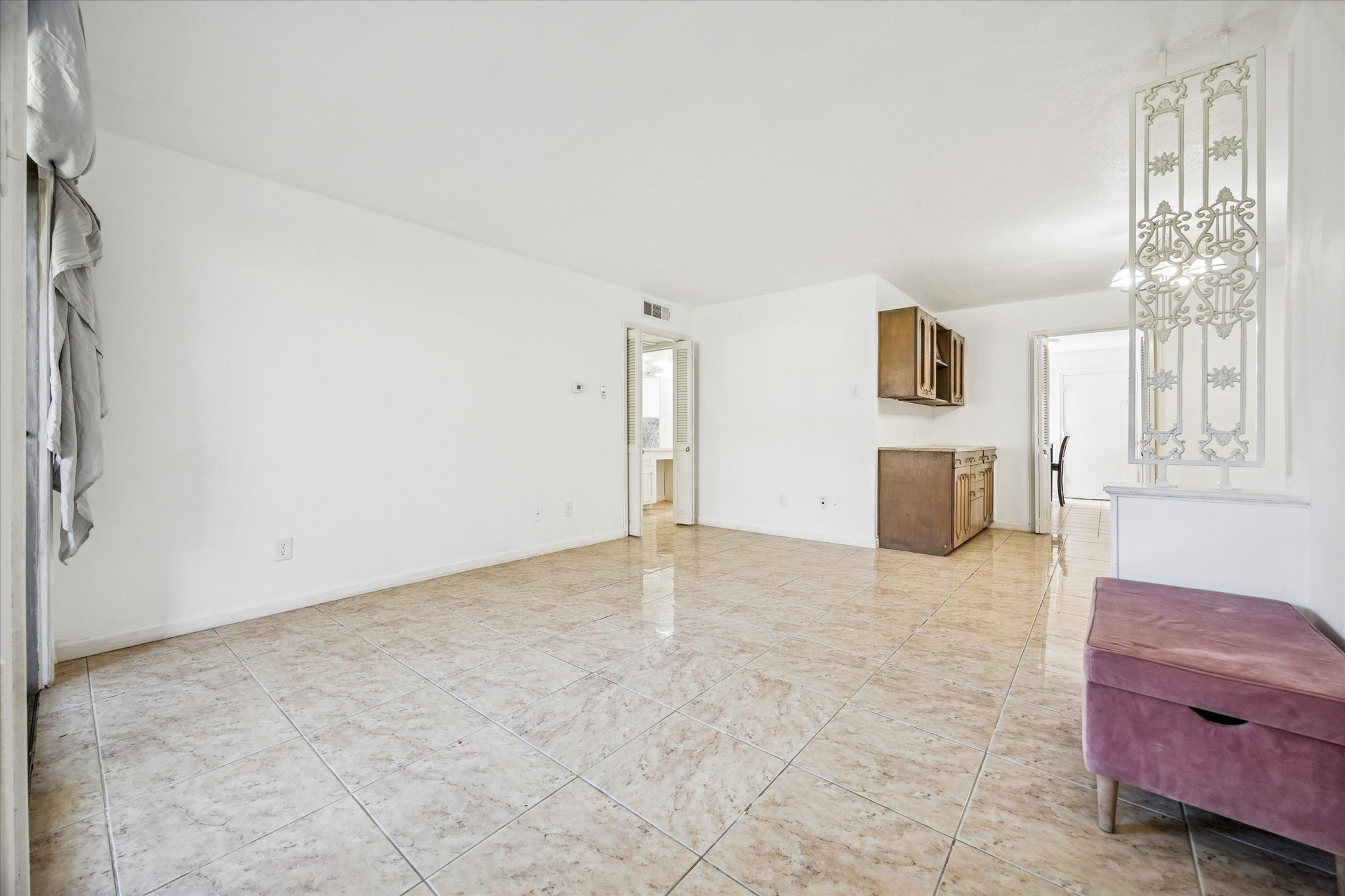  7600 Burgoyne Road #143 - 物件實景