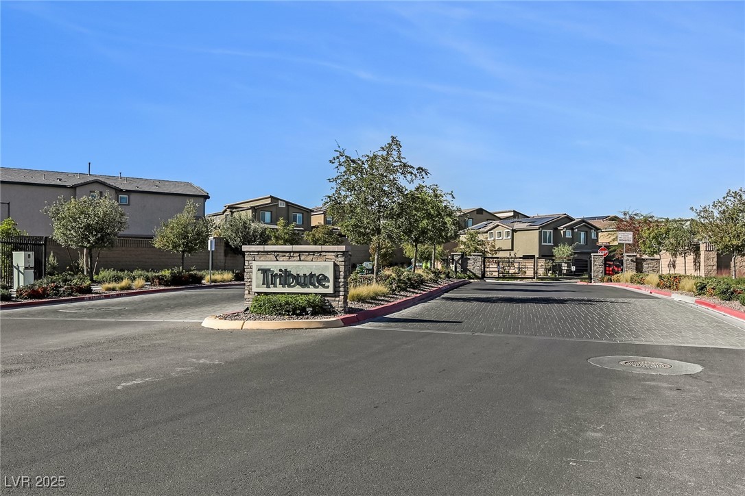 Las Vegas, Nevada, 89166, United States, 4 Bedrooms Bedrooms, ,3 BathroomsBathrooms,Residential,For Sale,1989328