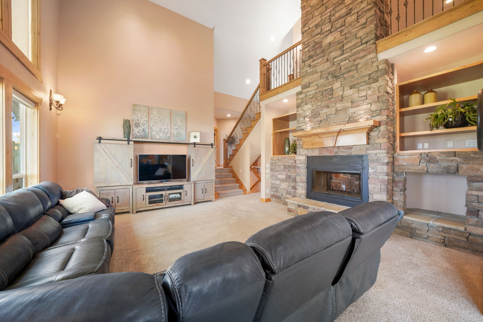 Eagle Mountain, Utah, 84005, United States, 6 Bedrooms Bedrooms, ,5 BathroomsBathrooms,Residential,For Sale,1990791