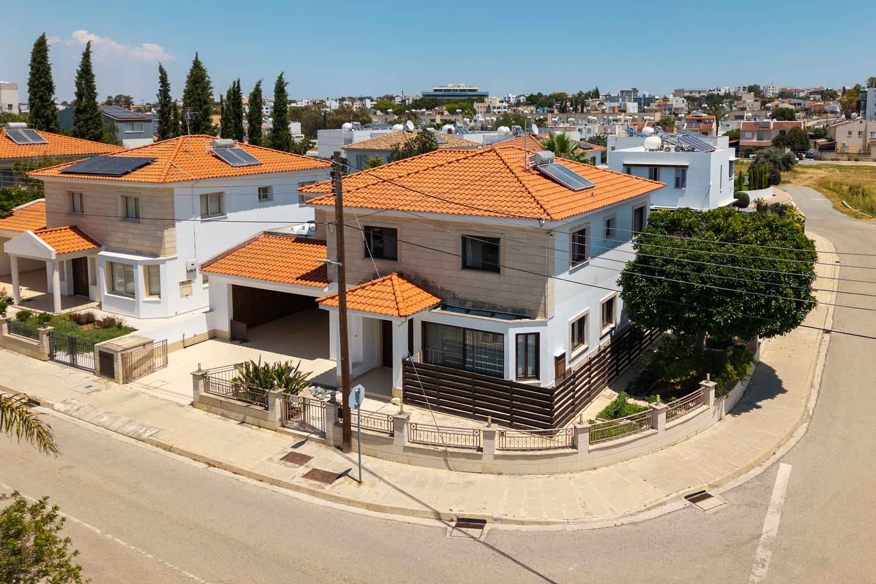  Five Bedroom Detached House in Nicosia - 物件實景