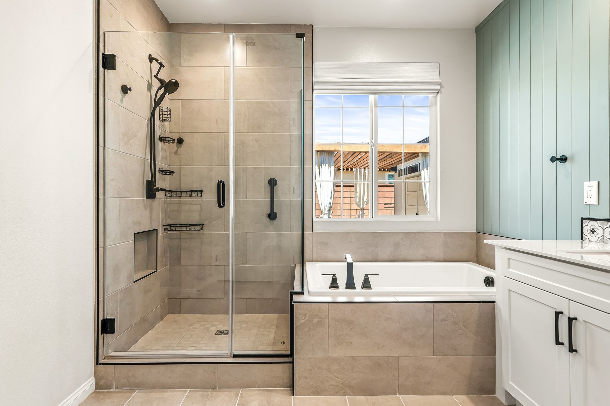  RARE LA QUINTA RETREAT DESIGNED FOR LUXURIOUS MULTIGENERATIONAL LIVING - 物件實景