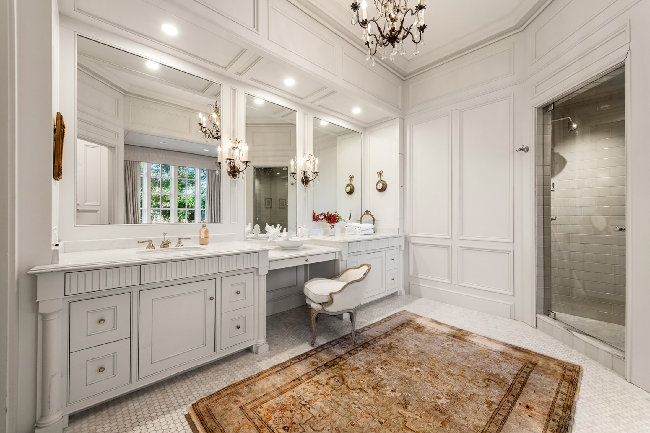  Magnificent Buckhead Home on 2.2+/- Acres with Pool and Pool House - 物件實景