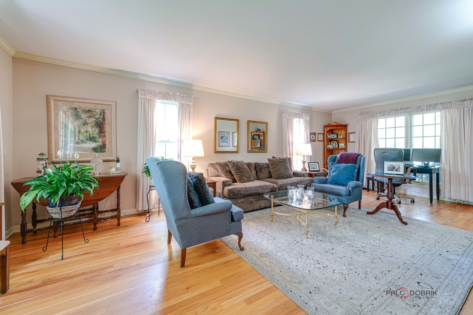 Arlington Heights, Illinois, 60005, United States, 4 Bedrooms Bedrooms, ,3 BathroomsBathrooms,Residential,For Sale,1919635