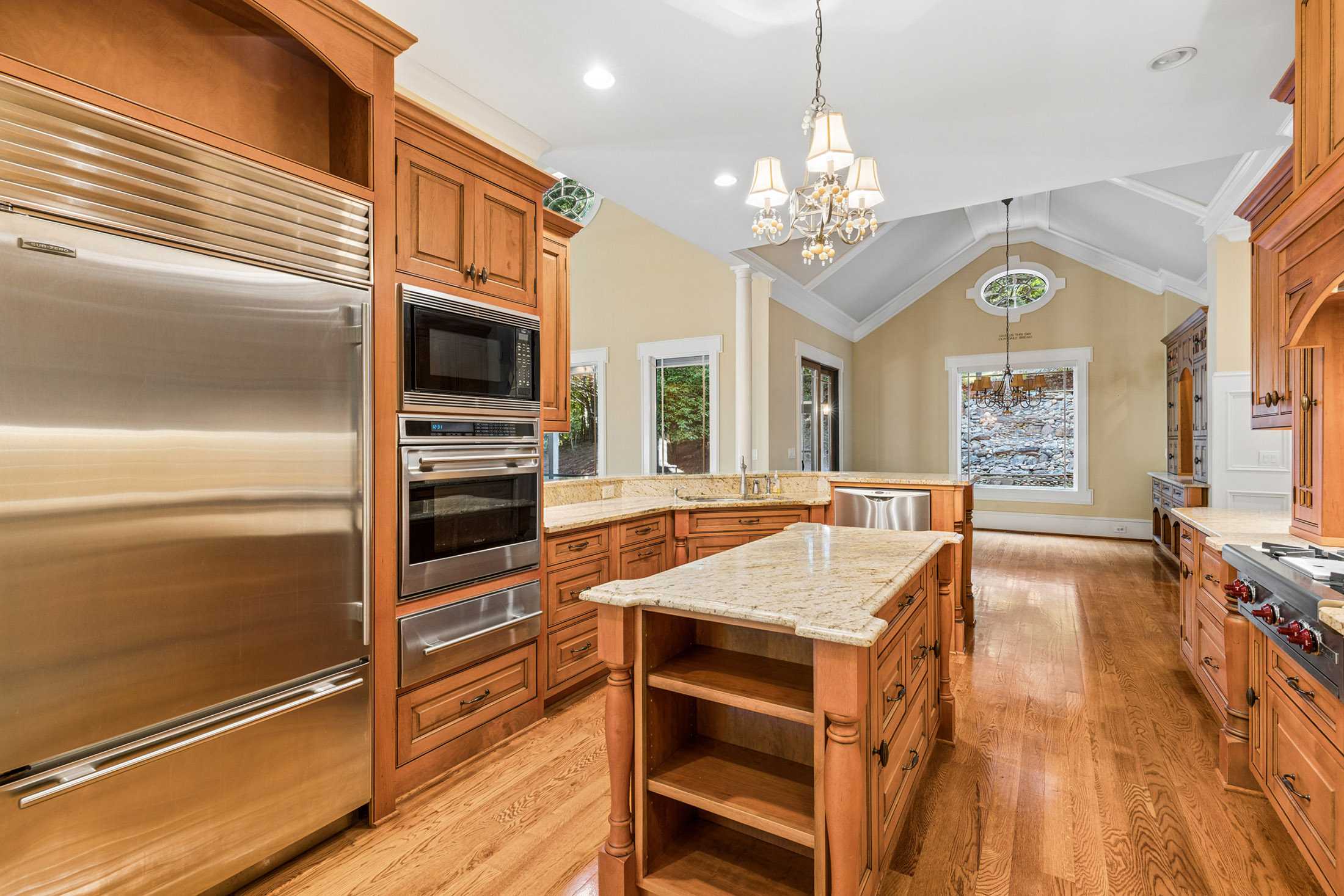  A Rare Opportunity to Enjoy Estate-Style Living in Sought-After Woodstock - 物件實景