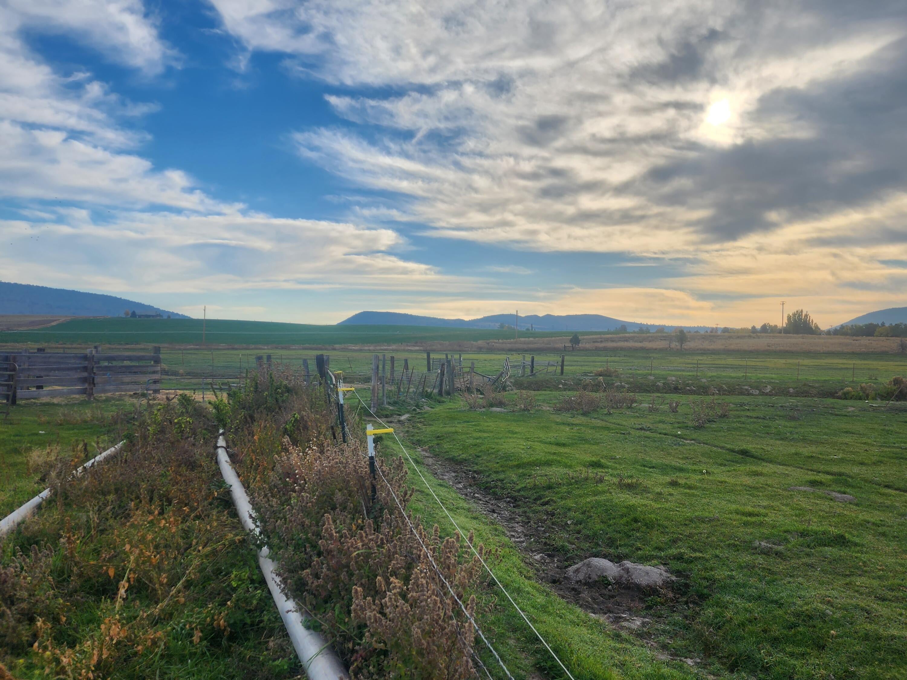 Klamath Falls, Oregon, 97603, United States, ,Residential,For Sale,1806079