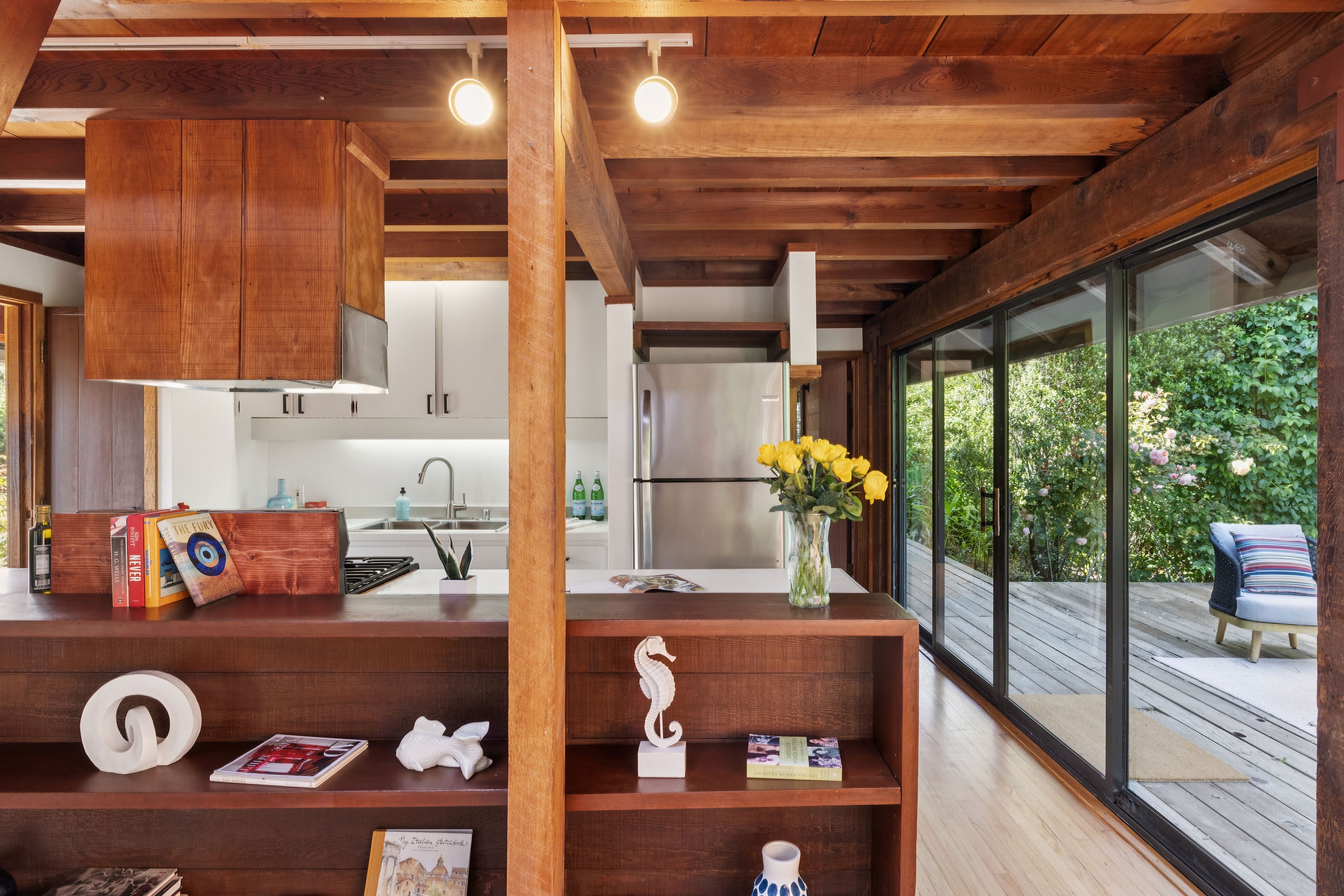  Redwood, Glass, and Companion Spaces - 物件實景