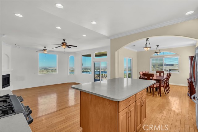 Palmdale, California, 93551, United States, 5 Bedrooms Bedrooms, ,4 BathroomsBathrooms,Residential,For Sale,1984505