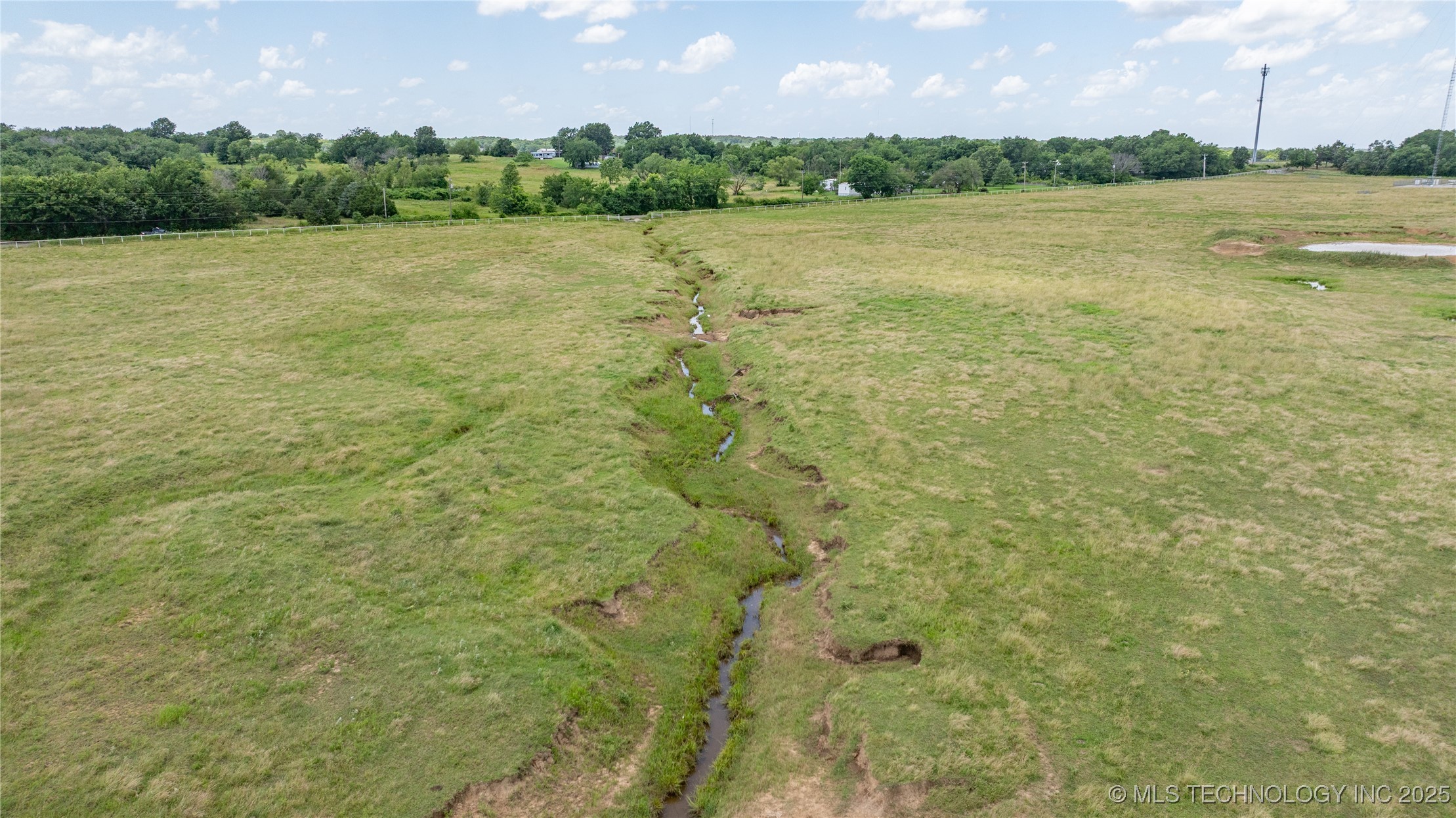 Haskell, Oklahoma, 74436, United States, 3 Bedrooms Bedrooms, ,3 BathroomsBathrooms,Residential,For Sale,1903731