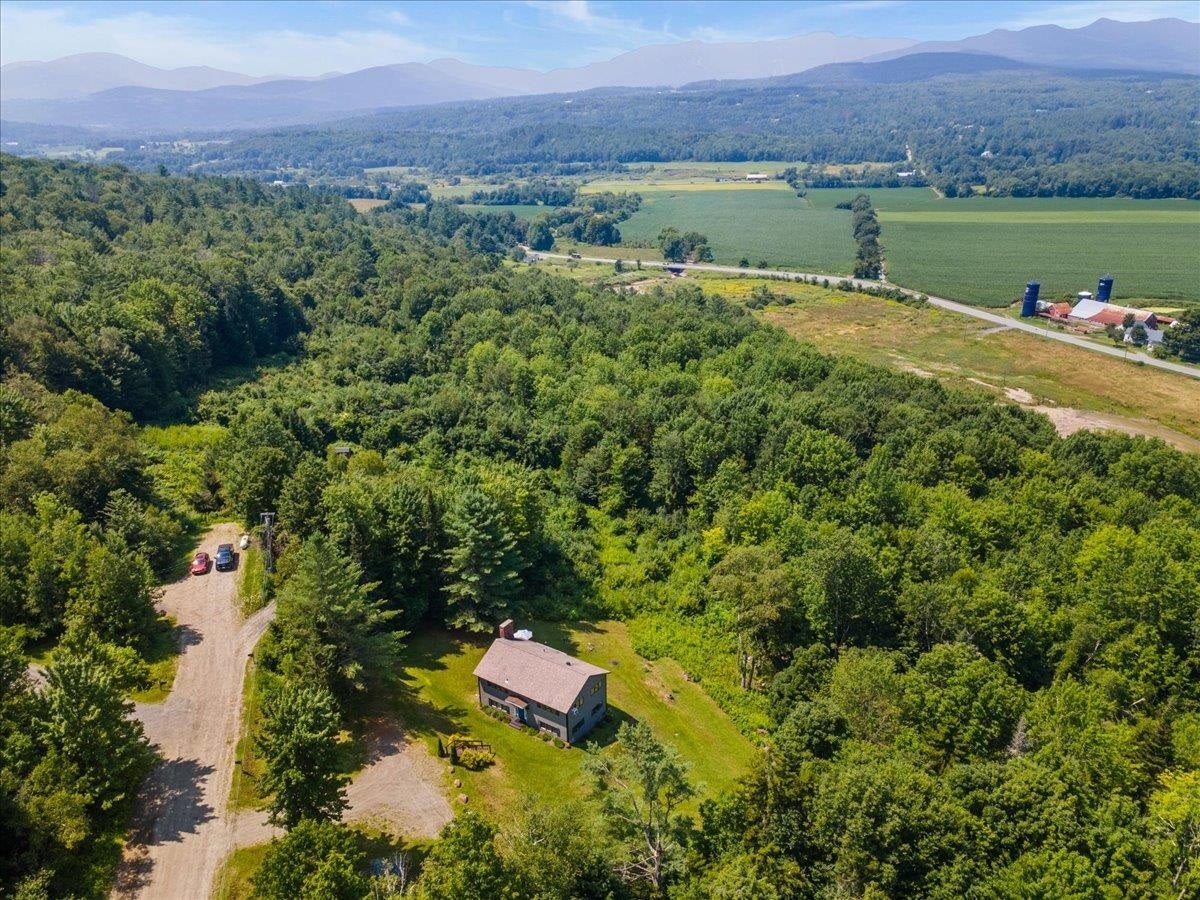 Stowe, Vermont, 05672, United States, 3 Bedrooms Bedrooms, ,2 BathroomsBathrooms,Residential,For Sale,1907047