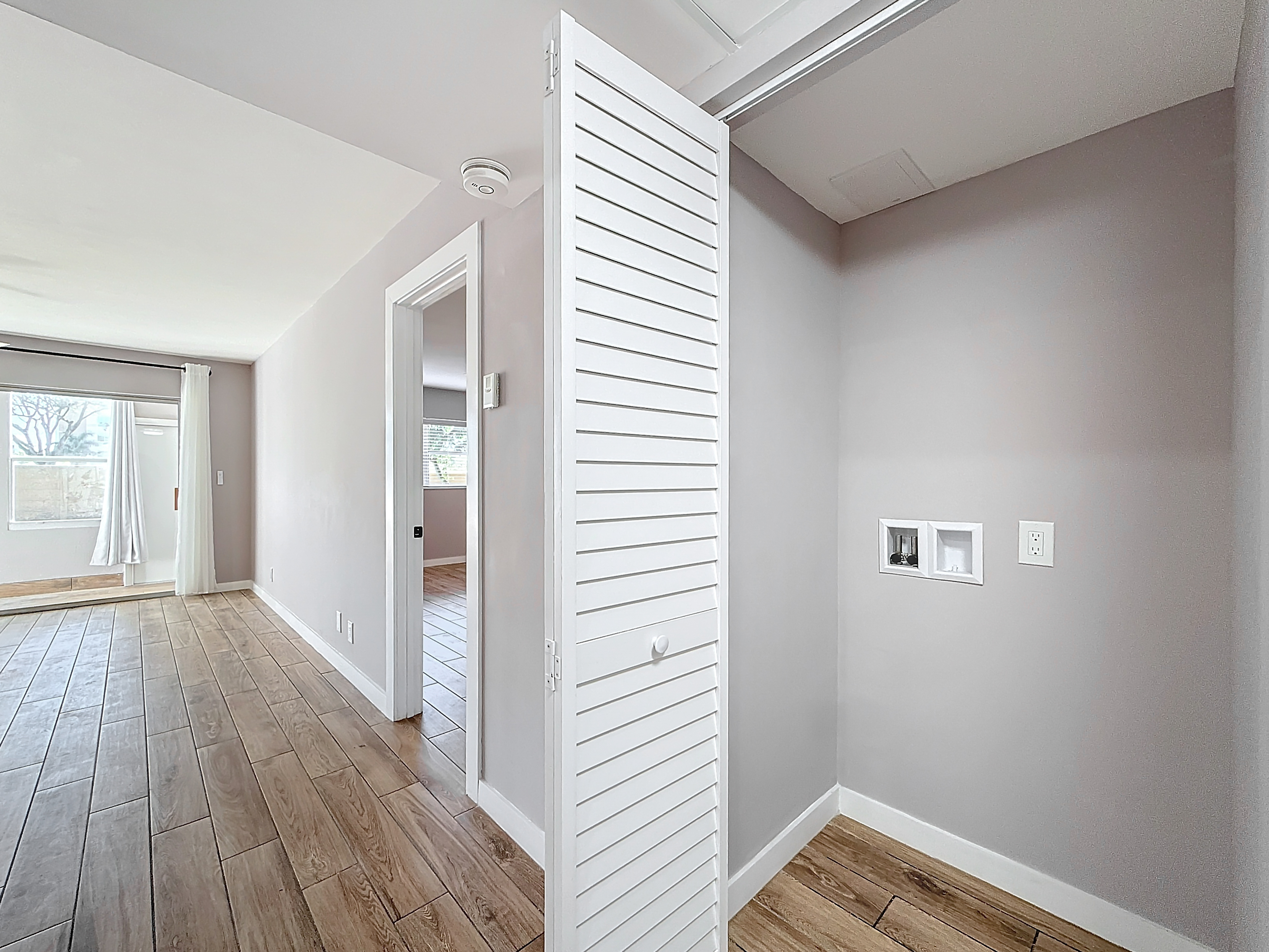  8818 W Mcnab Road, Tamarac, FL, 33321 - 物件實景