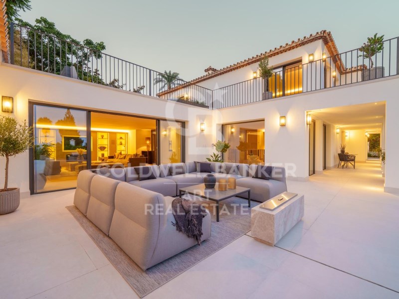 Marbella, Andalusia, ES, 5 Bedrooms Bedrooms, ,5 BathroomsBathrooms,Residential,For Sale,1949932