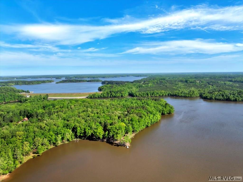 Clarksville, Virginia, 23927, United States, 3 Bedrooms Bedrooms, ,2 BathroomsBathrooms,Residential,For Sale,1805188