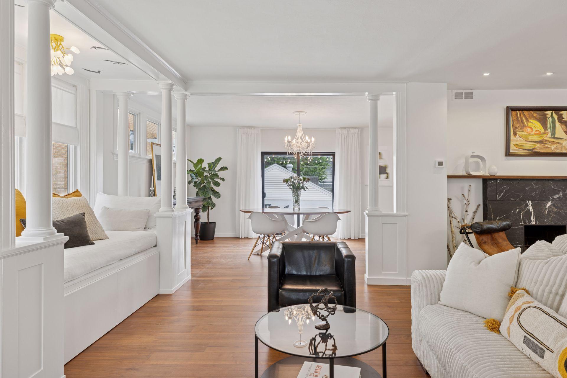 Minneapolis, Minnesota, 55408, United States, 4 Bedrooms Bedrooms, ,3 BathroomsBathrooms,Residential,For Sale,1938866