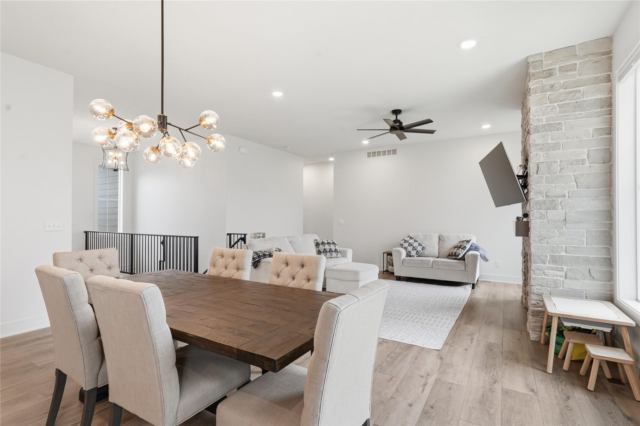 Norwalk, Iowa, 50211, United States, 4 Bedrooms Bedrooms, ,3 BathroomsBathrooms,Residential,For Sale,2049351