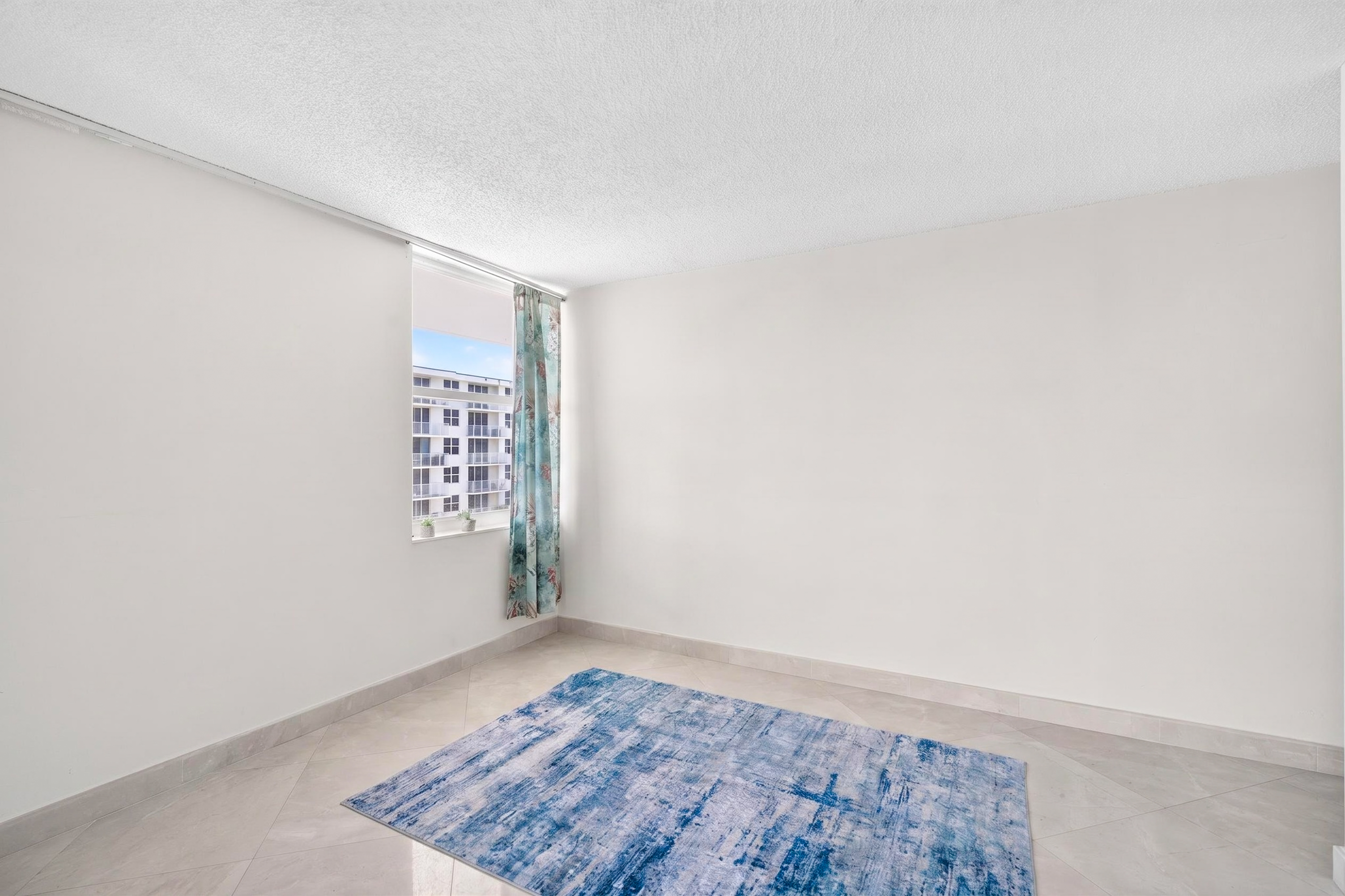  111 Briny Avenue, Pompano Beach, FL, 33062 - 物件實景