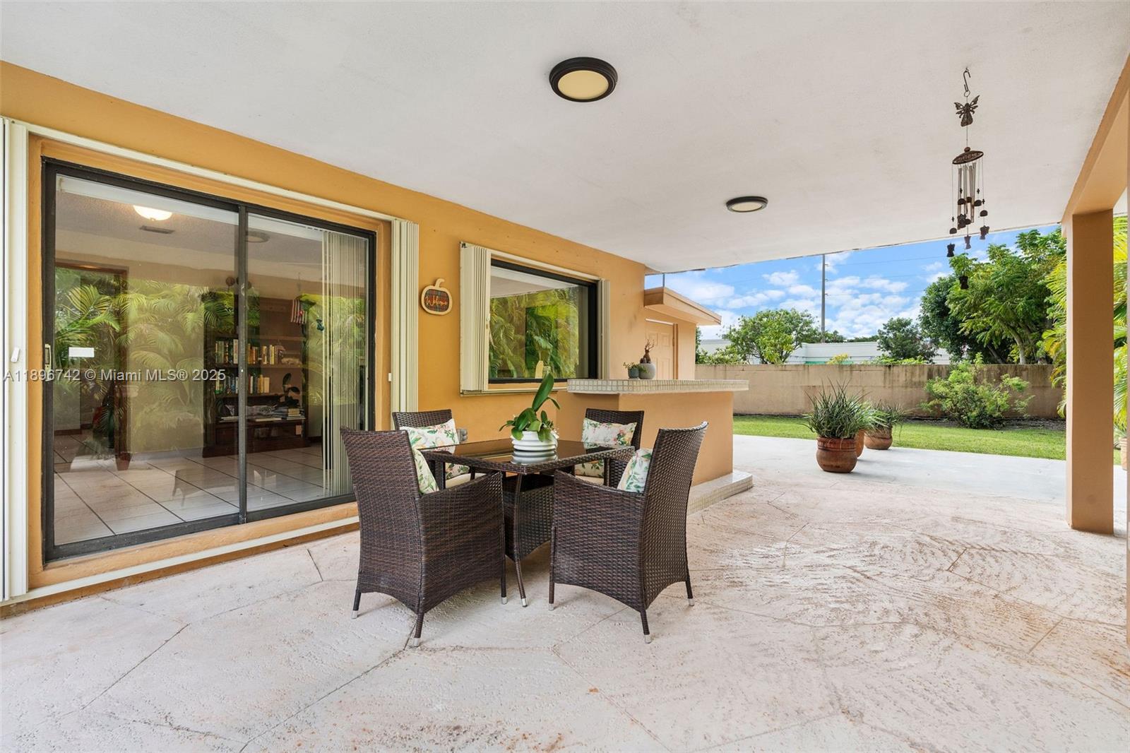 Miami, Florida, 33173, United States, 3 Bedrooms Bedrooms, ,3 BathroomsBathrooms,Residential,For Sale,1966935