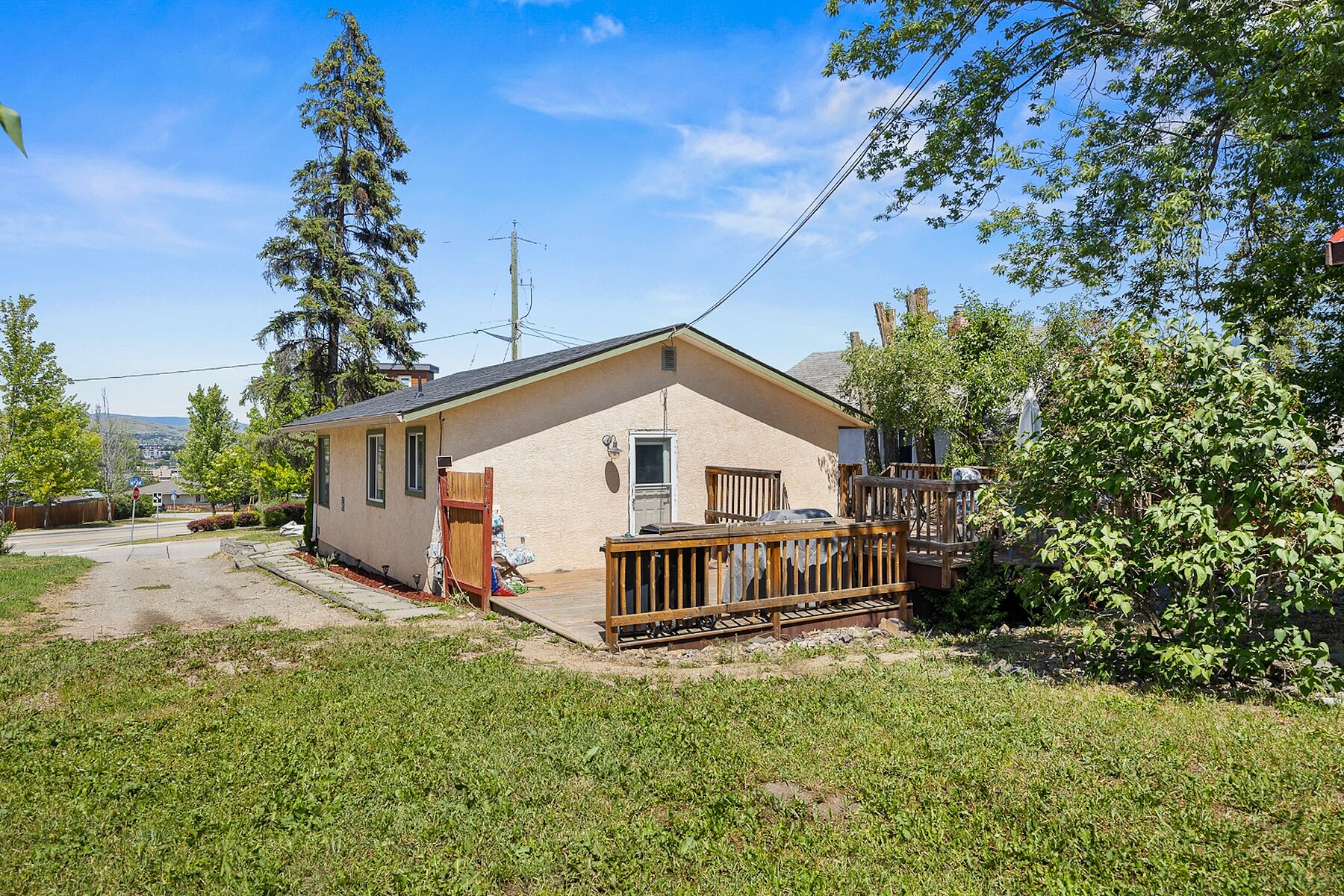  Two Bedroom Vernon Home - 物件實景